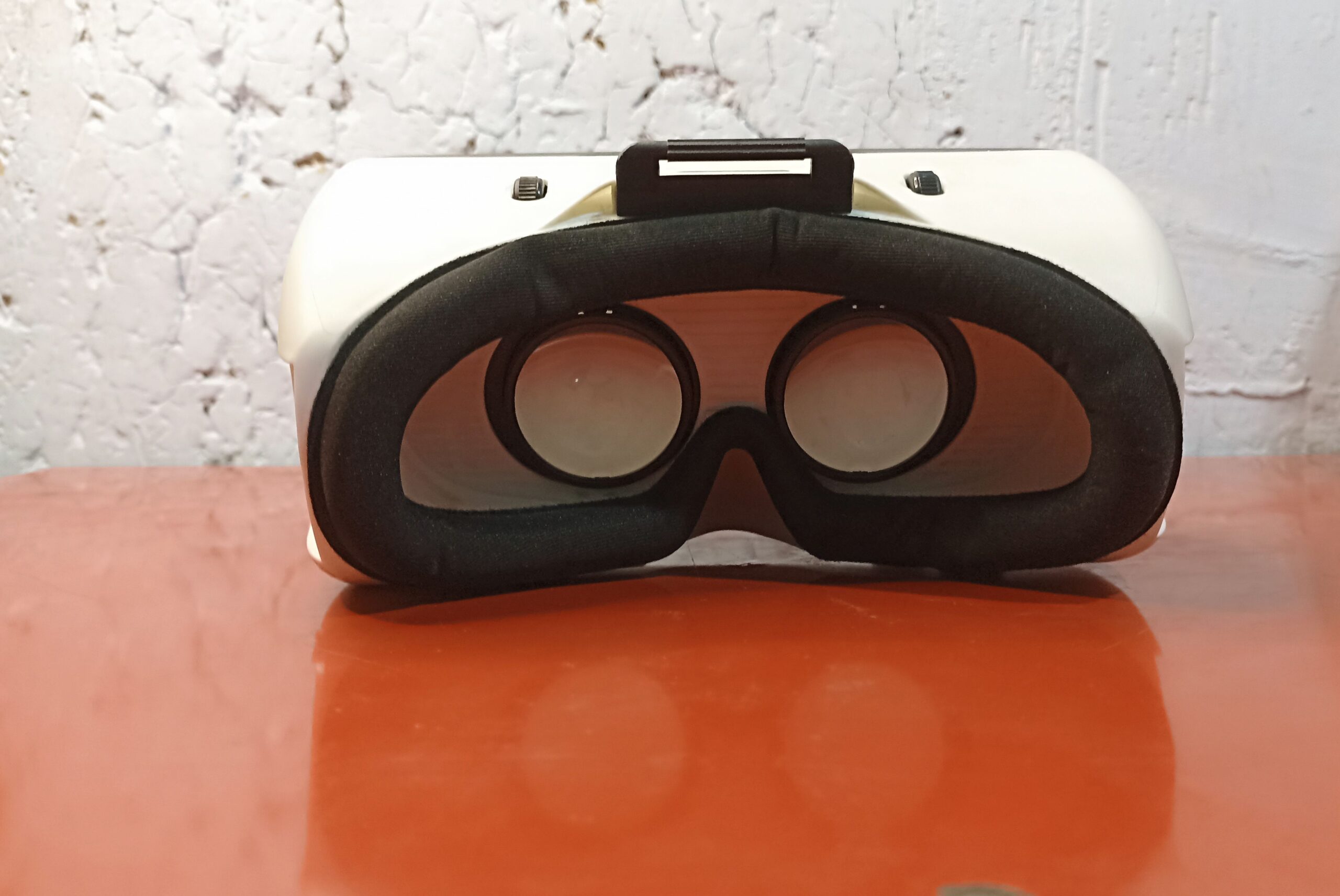 عینک زیبای VR