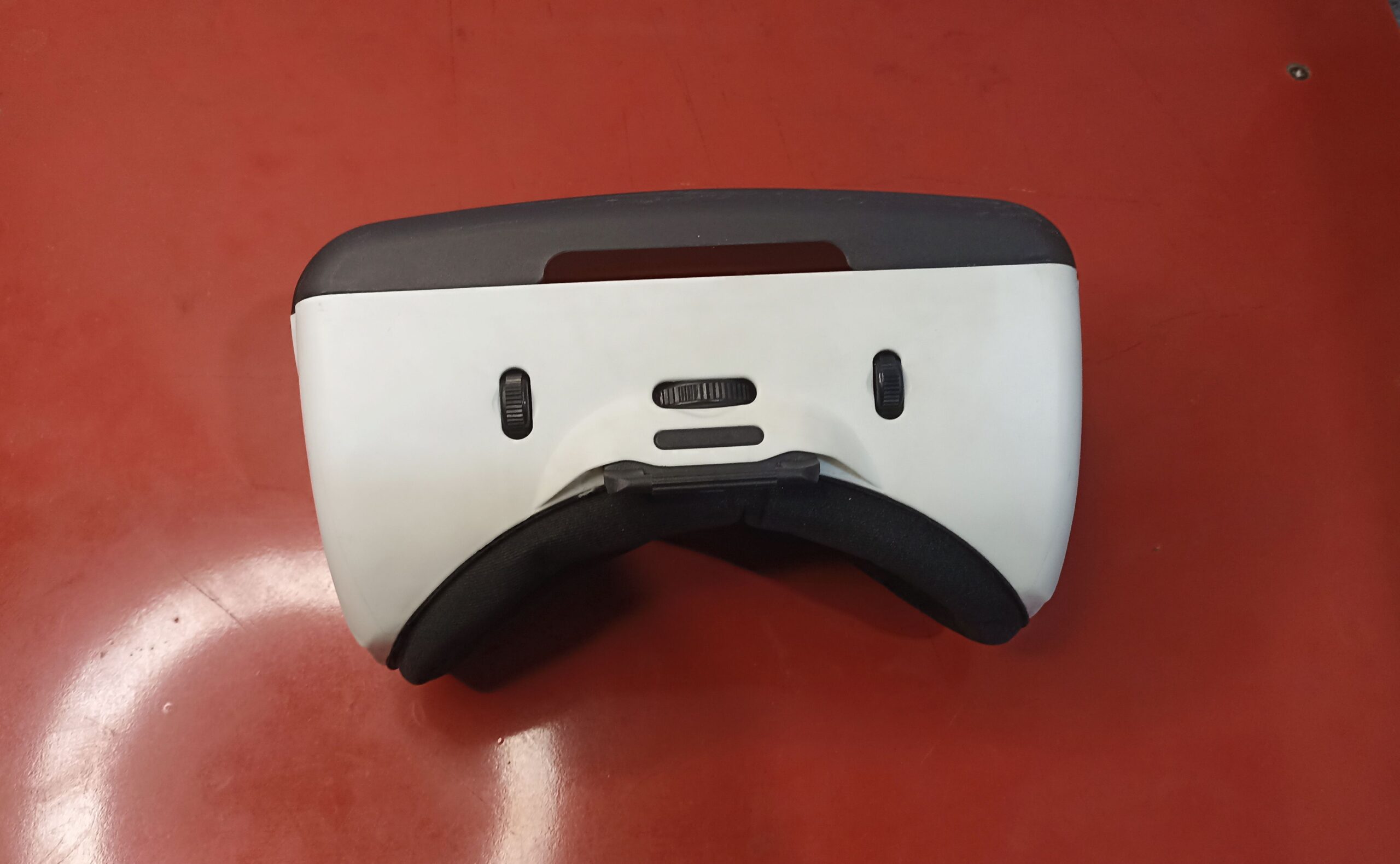 عینک زیبای VR