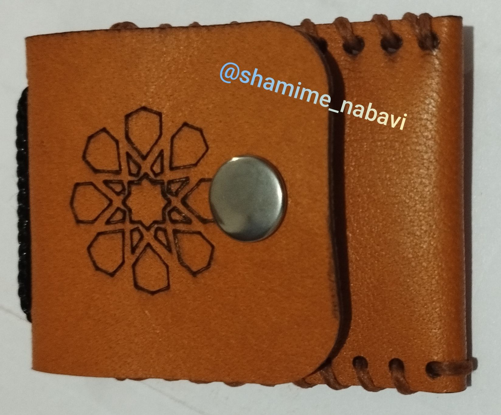 انواع بازوبند و کیف گردنی چرم طبیعی(گاوی و بزی)