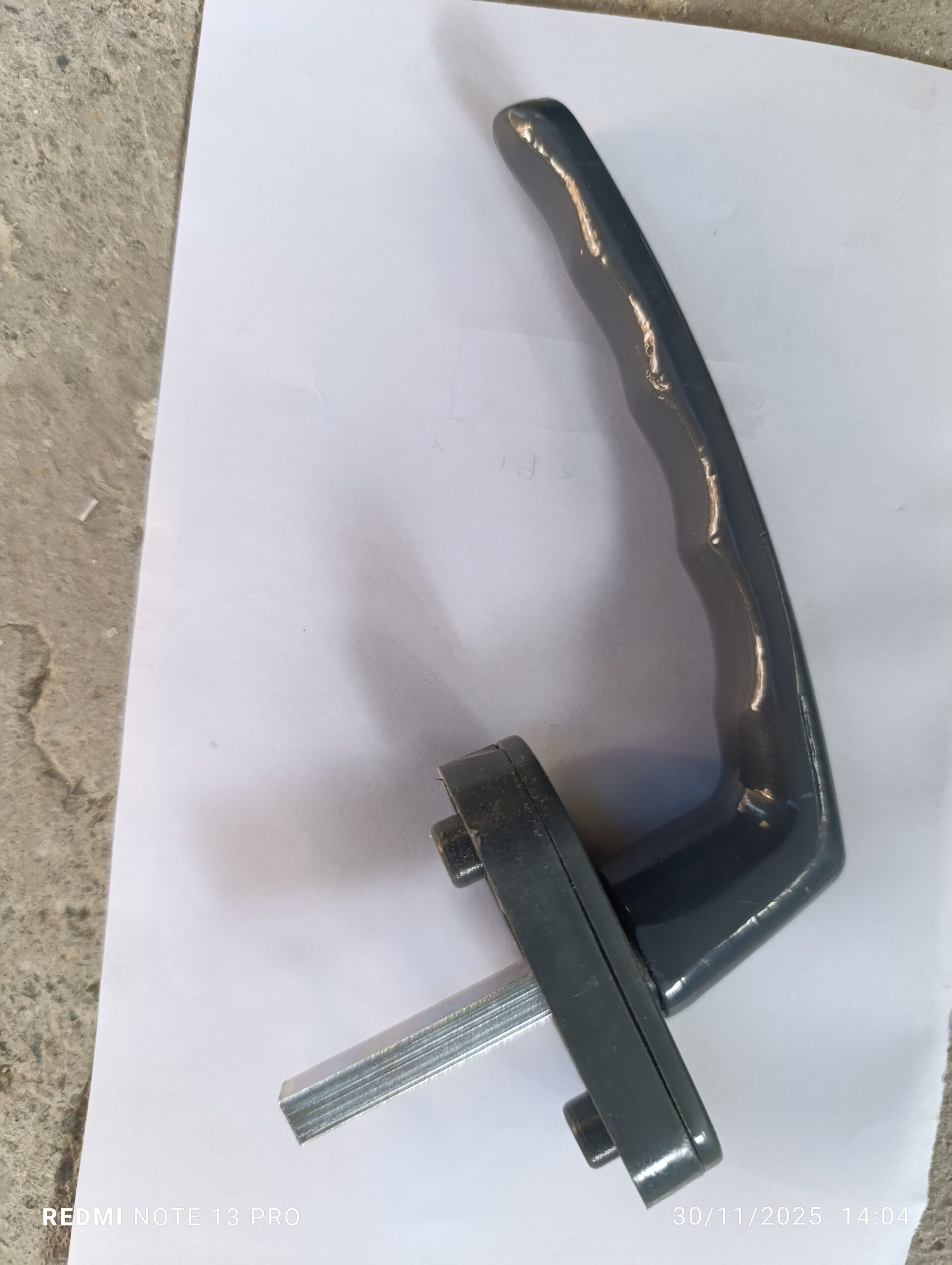 دست گیره کلکین پی وی سی فولادی