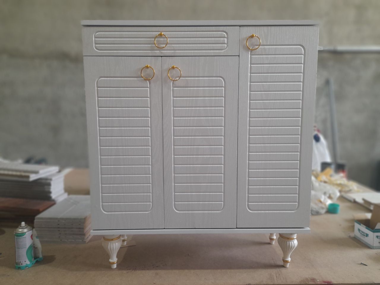 میز تلویزیون و جا کفشی