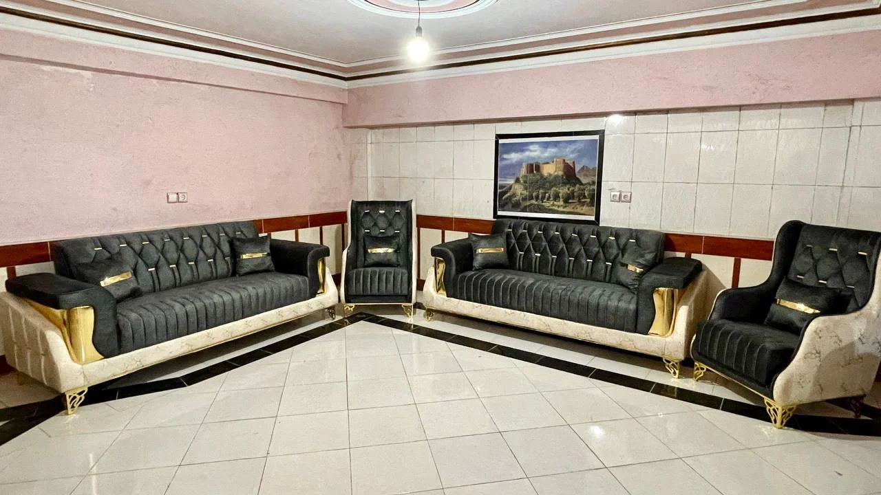 تولیدی مبلمان ۱۰۱