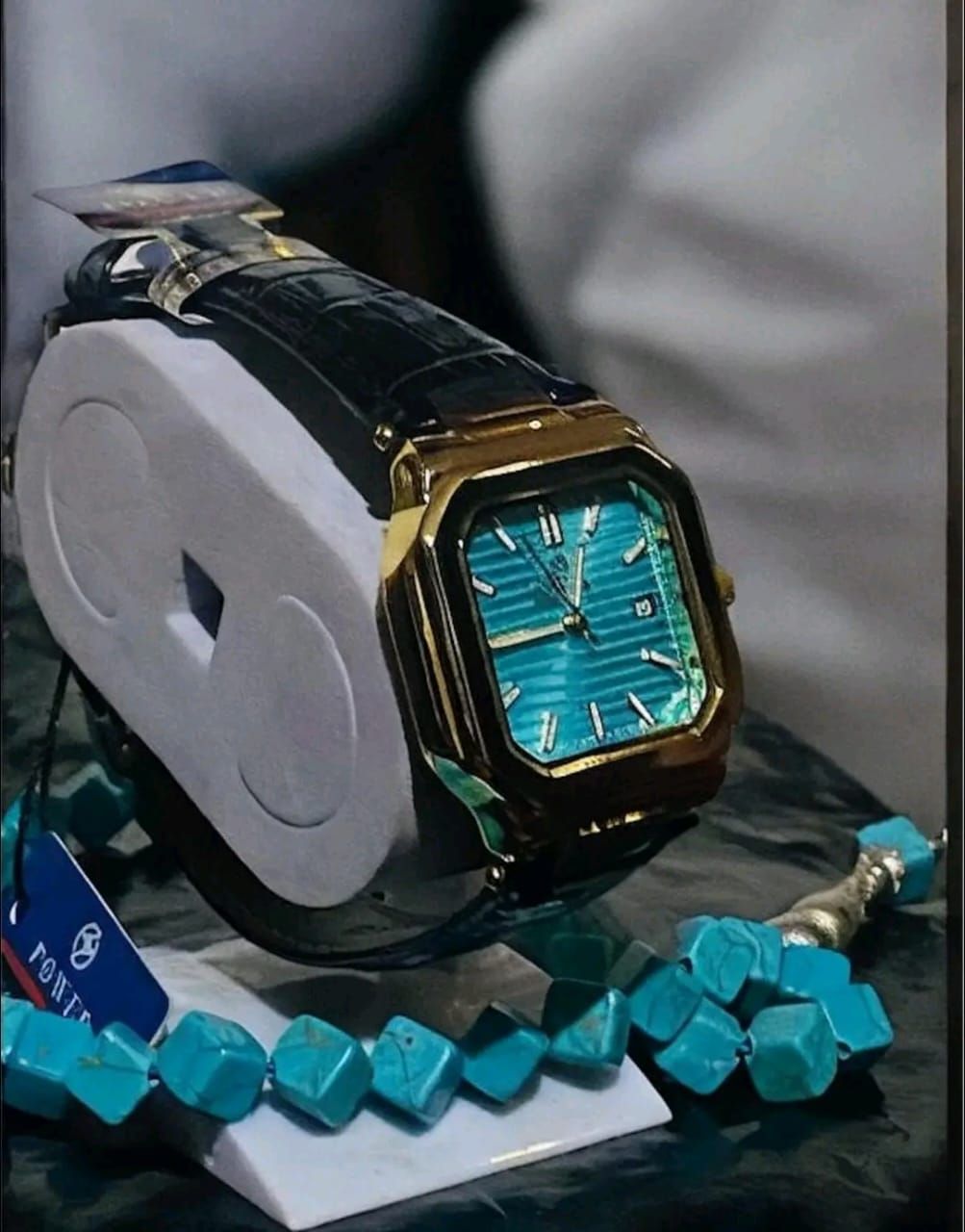 ست مکمل از جمله ساعت شیک دستبند شیک و تسبیح بسیار