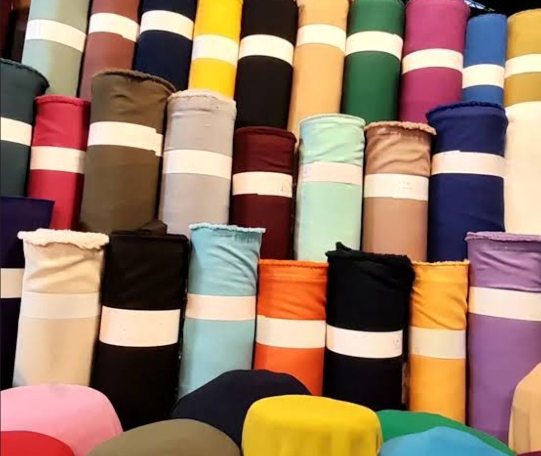 تکه های لات ،چرم ،کشی ،جیم و آستر بطور کیلوی و متر