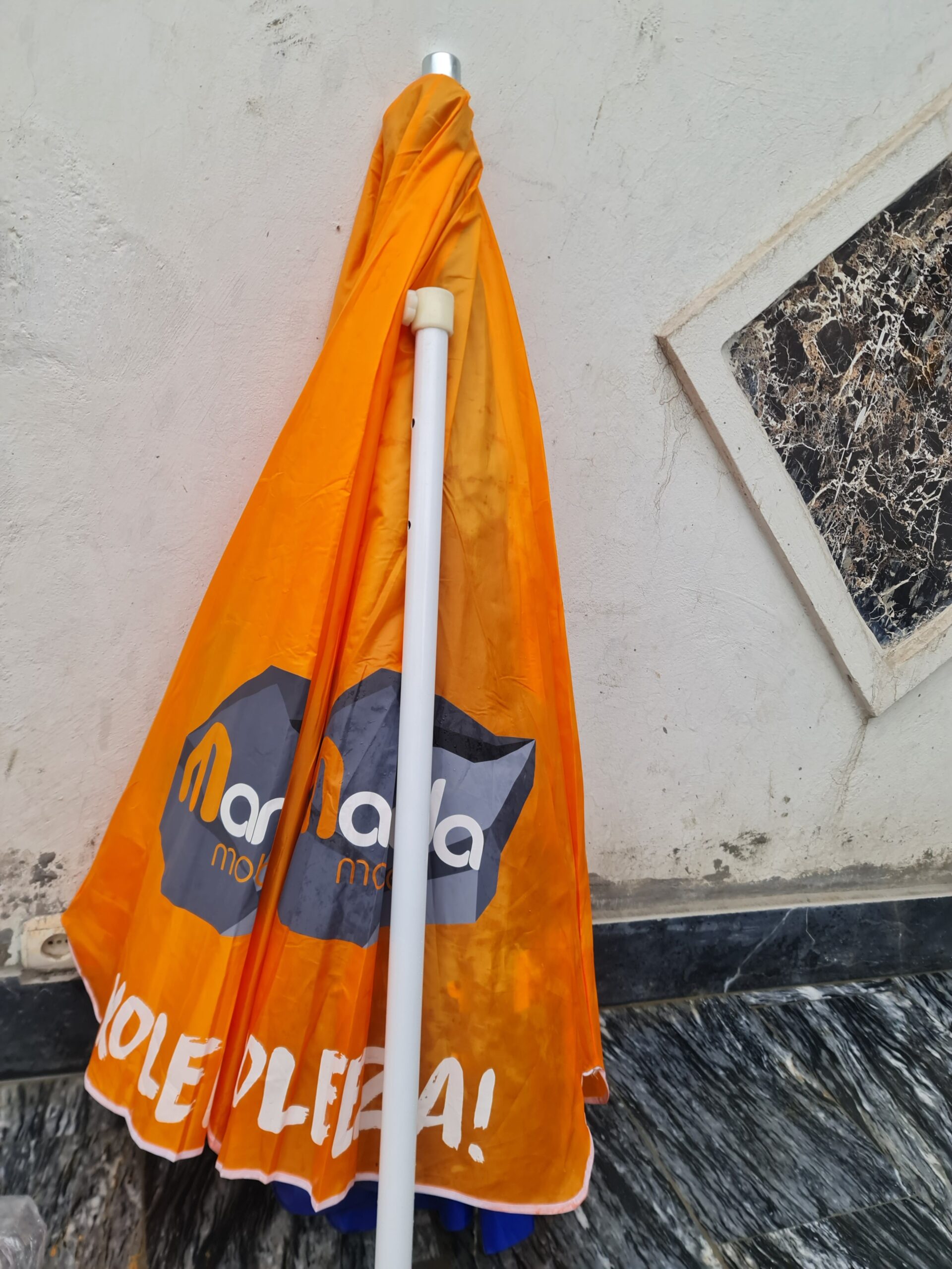 ۲۷۰ چتری کلان فروشی