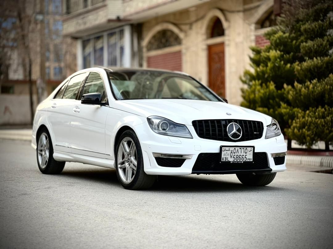 🚘 Mercedes-Benz C250 Turbo 201
