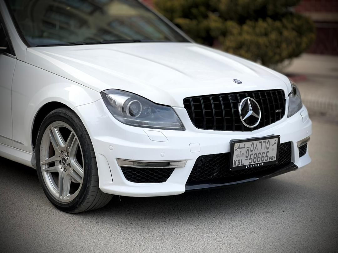 🚘 Mercedes-Benz C250 Turbo 201