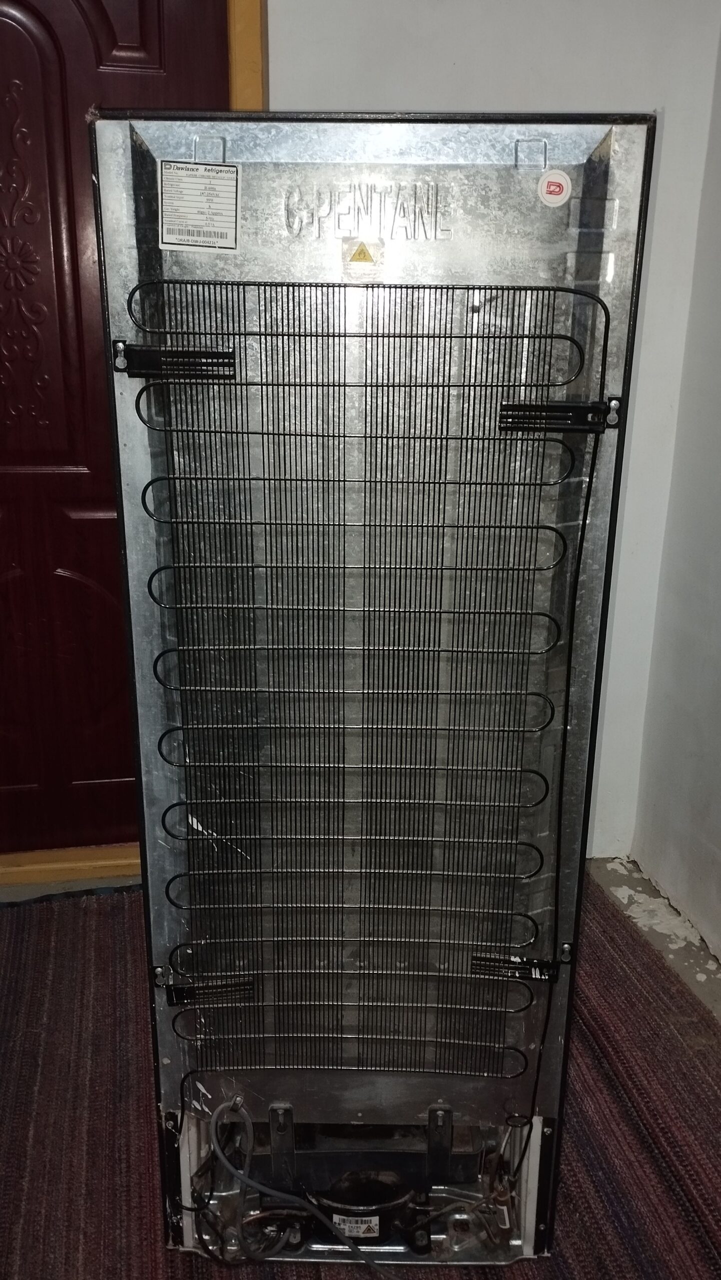 یخچال پاکستانی کم استفاده شده به خاطری نبود برق در