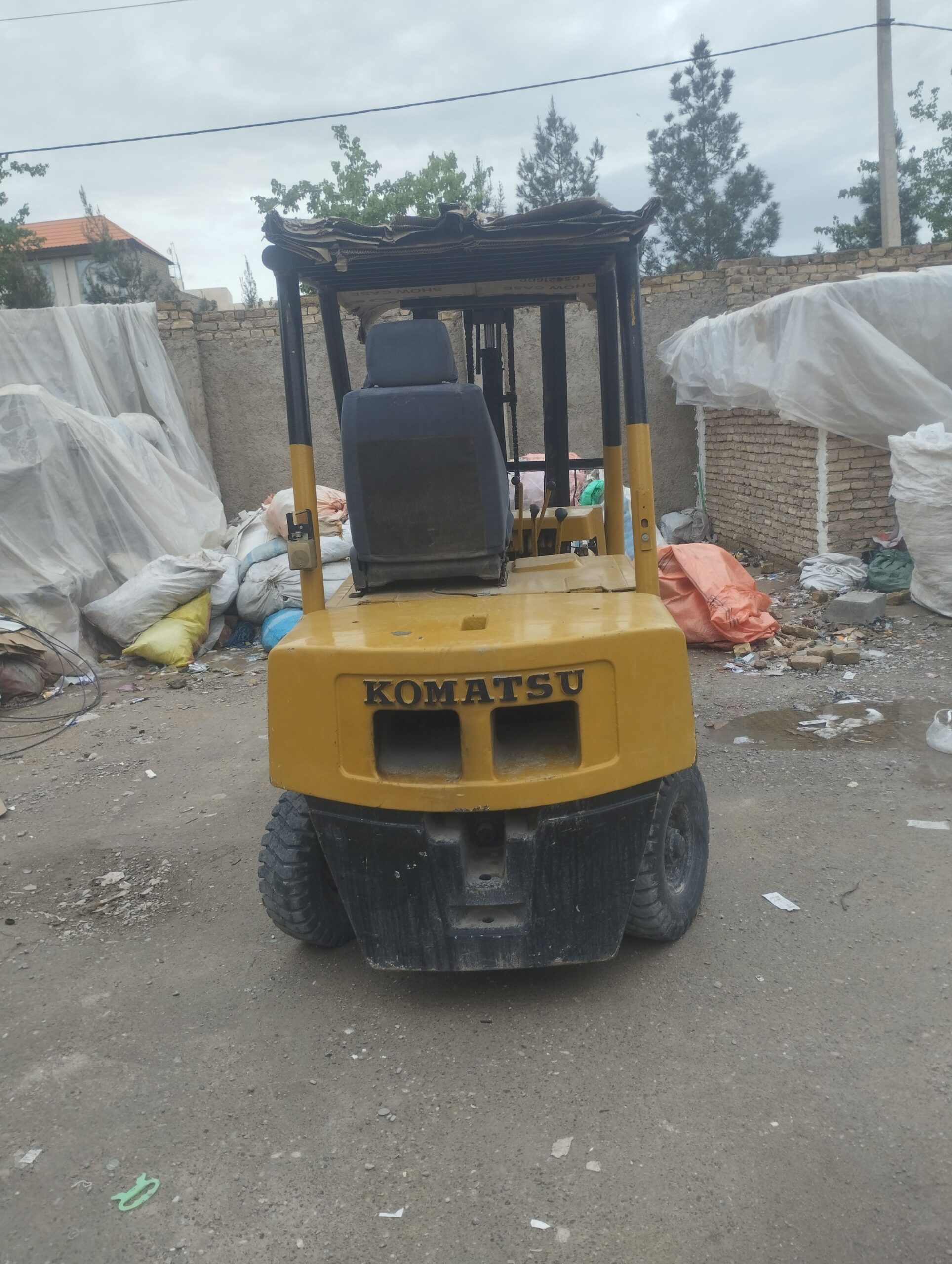 لیفتراک 3500کیلو باره به راحتی بلند میکنه