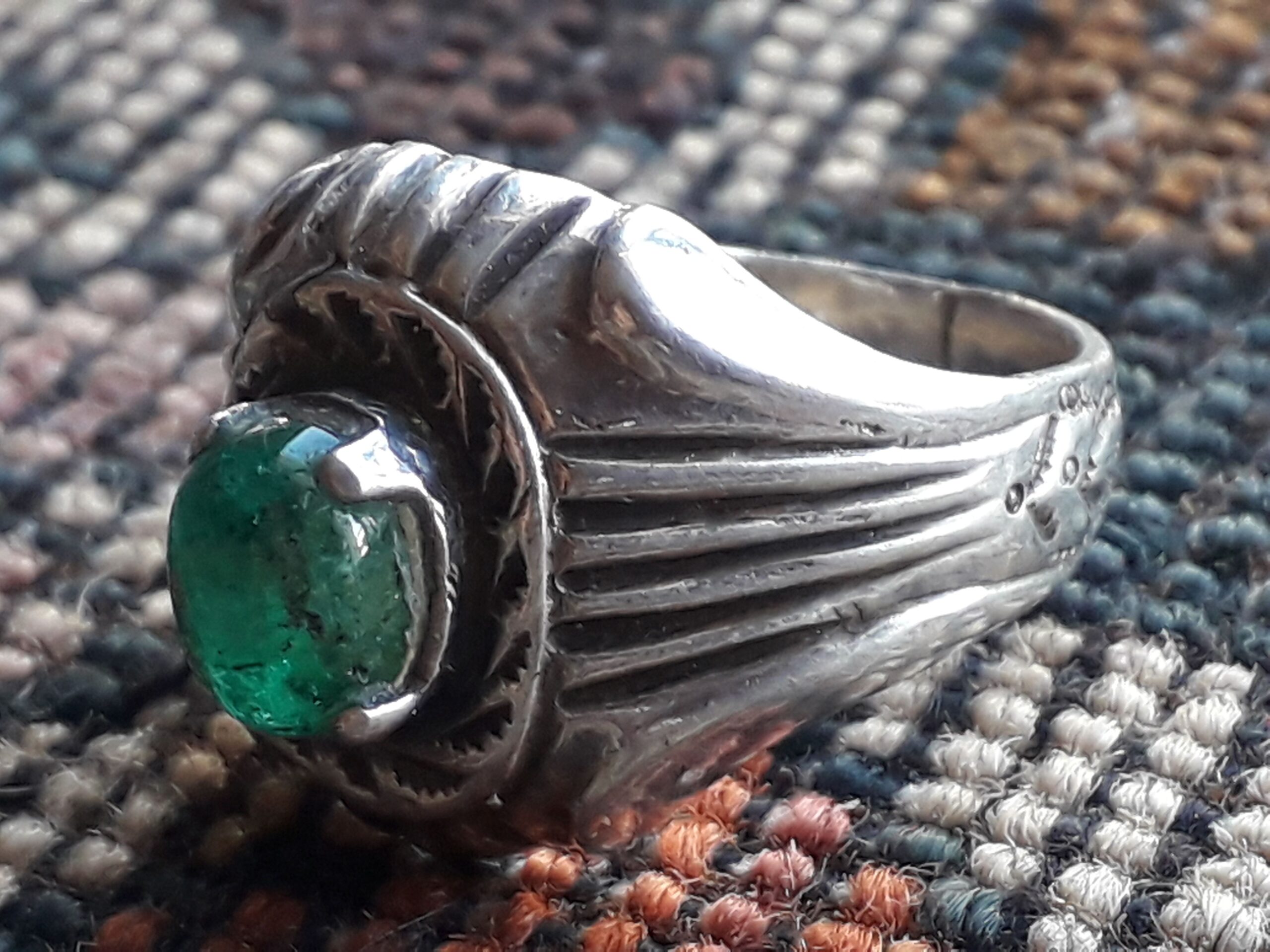 انگشتر زمرد