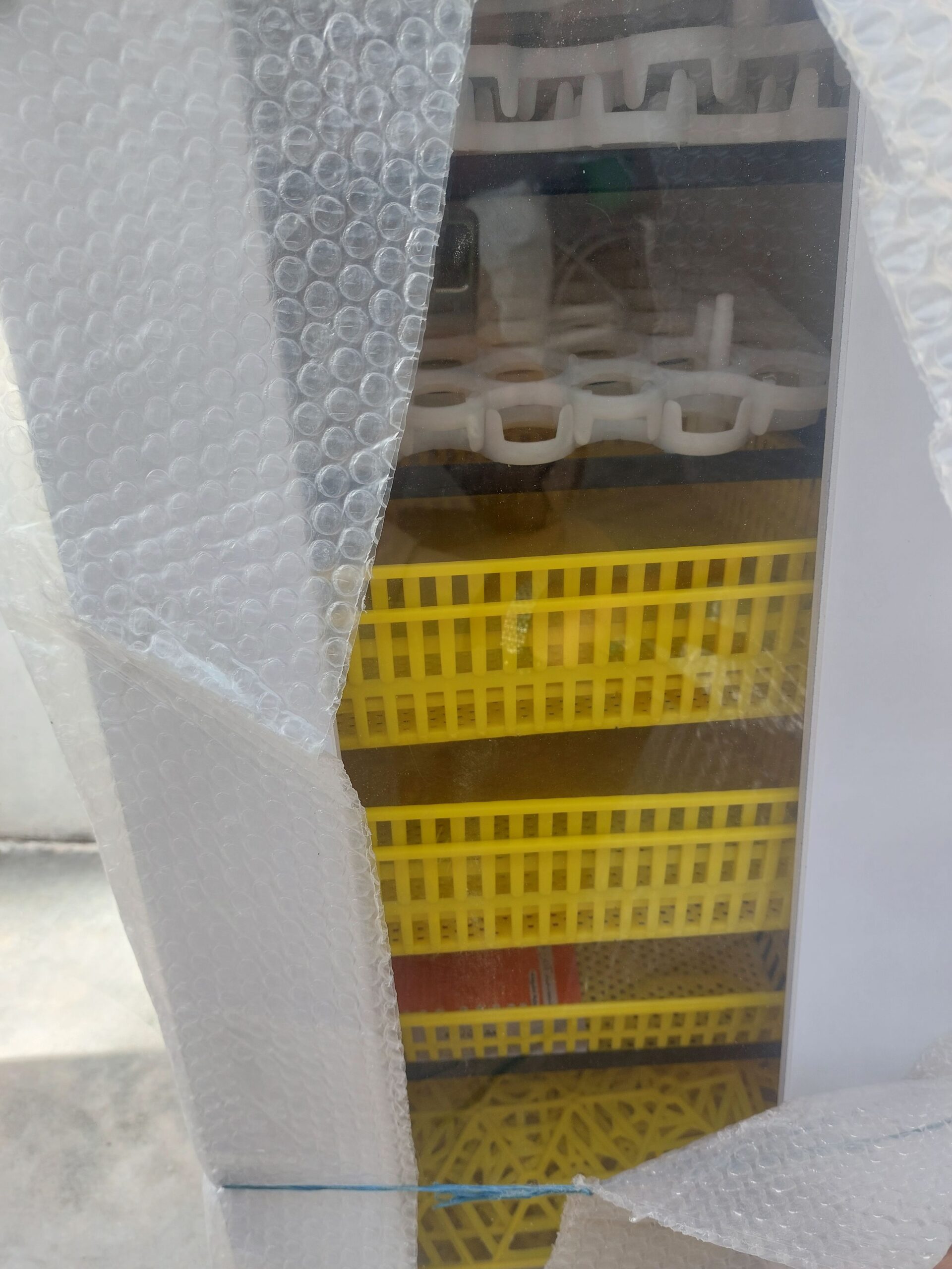 دستگاه جوجه کشی ۲۱۰تایی