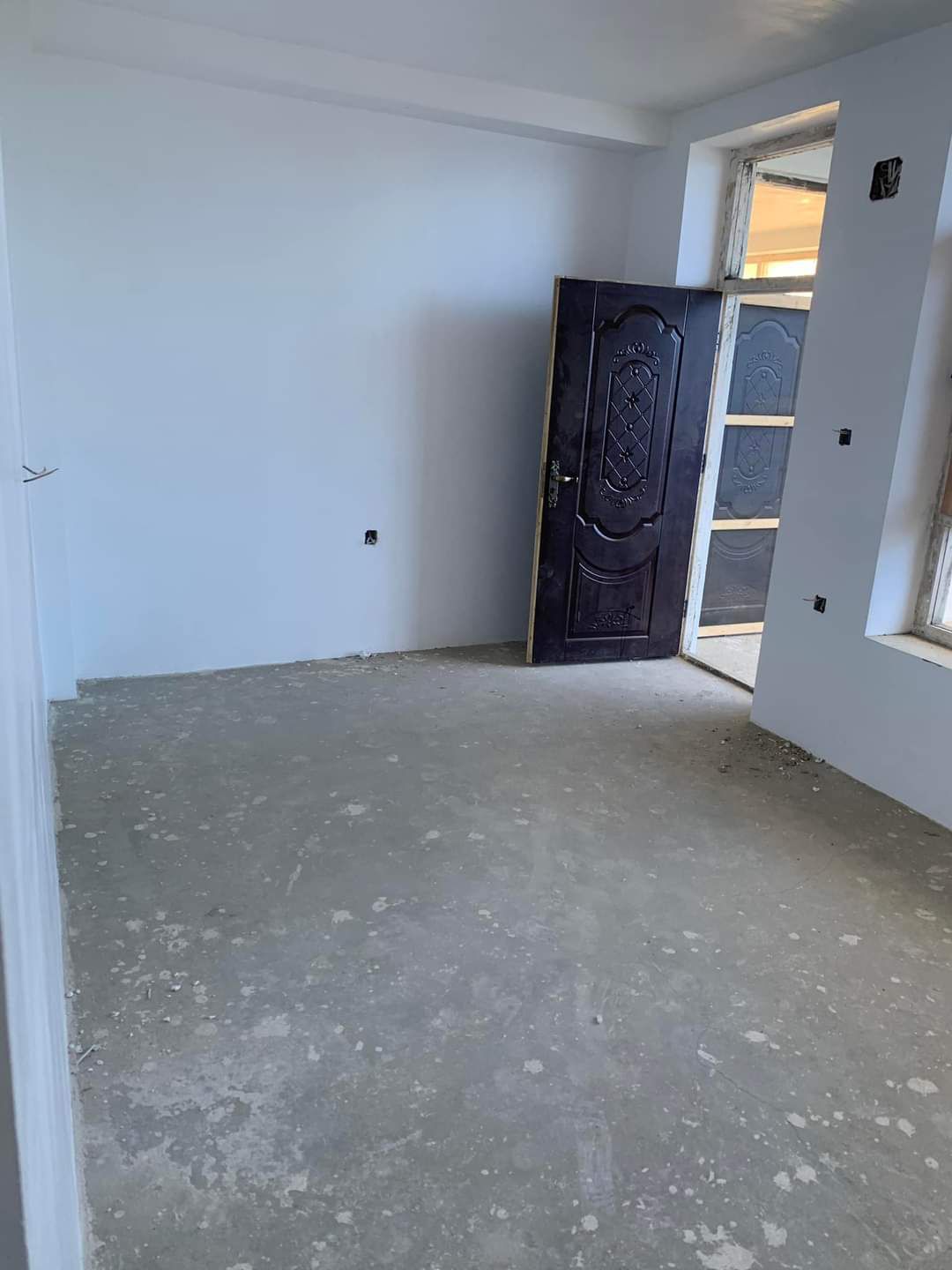 خانه فروشی و گروی سه منزله پخته کانکریت