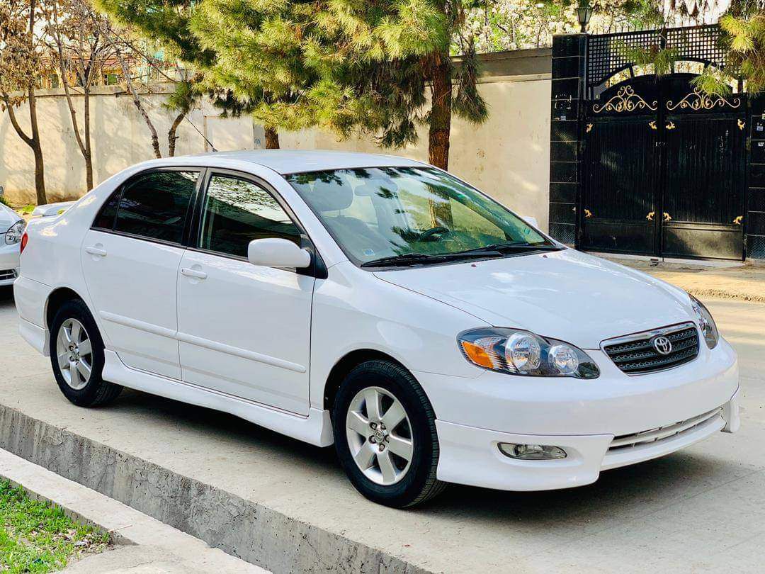 تویتا کرولا ( نووارد )