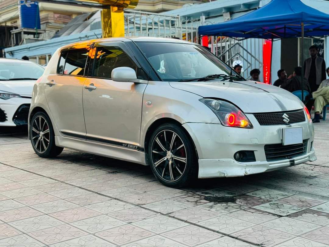 موتر فروشی سویفت 2006